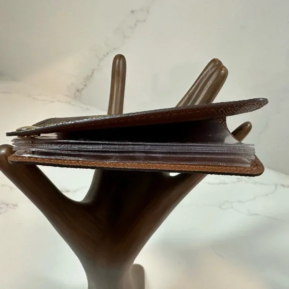 Louis Vuitton Monogram Porte Cartes Credit Pression - Picture 5 of 7